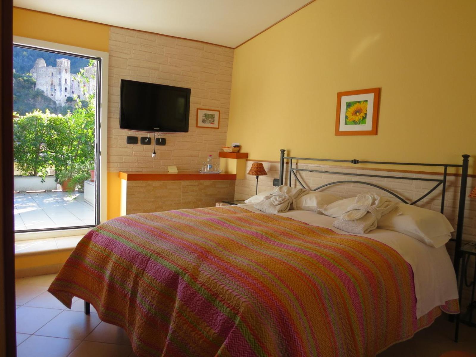 B&B Dei Doria & Suite โดลเชอักกวา ภายนอก รูปภาพ