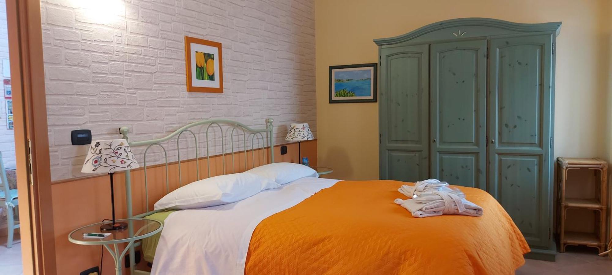 B&B Dei Doria & Suite โดลเชอักกวา ภายนอก รูปภาพ